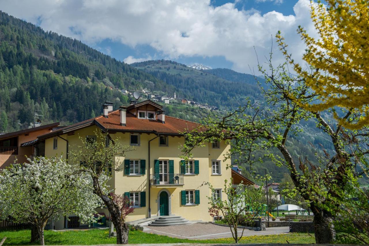 Casa Tomaselli Aparthotel Pellizzano Buitenkant foto