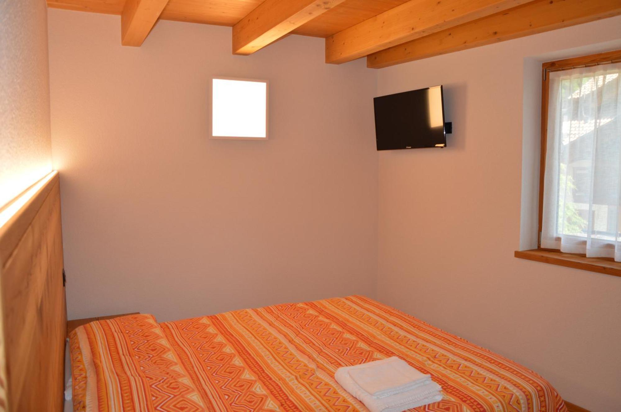 Casa Tomaselli Aparthotel Pellizzano Buitenkant foto