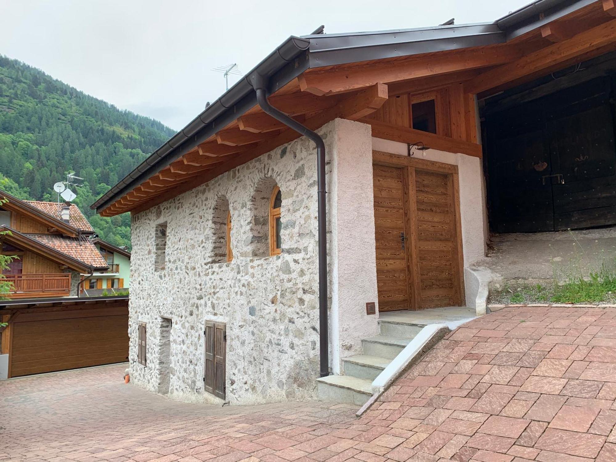 Casa Tomaselli Aparthotel Pellizzano Buitenkant foto