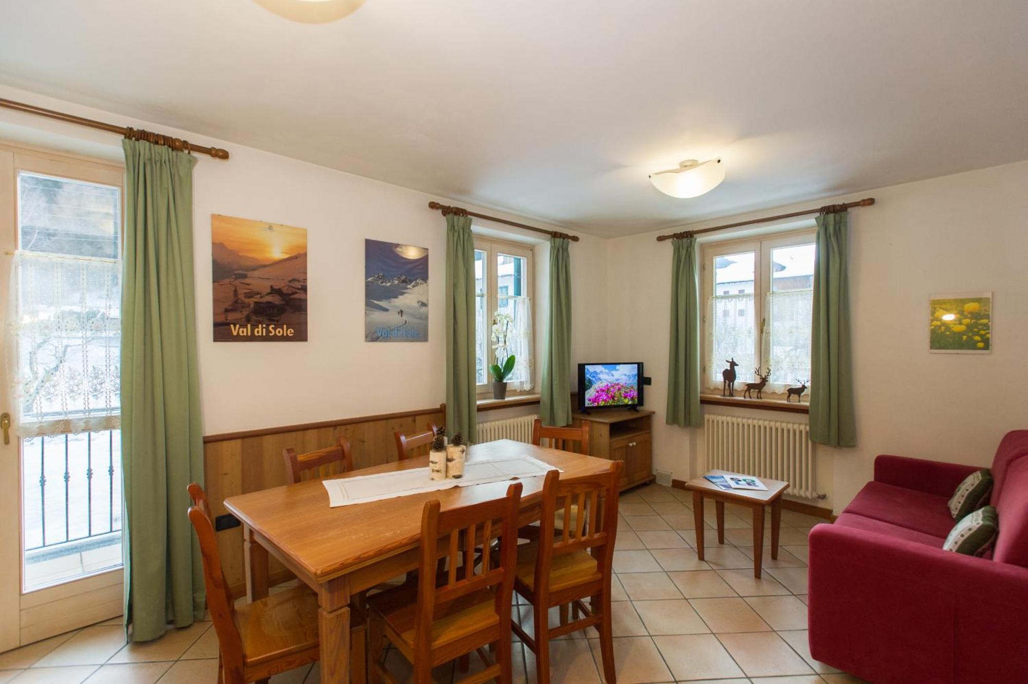 Casa Tomaselli Aparthotel Pellizzano Buitenkant foto