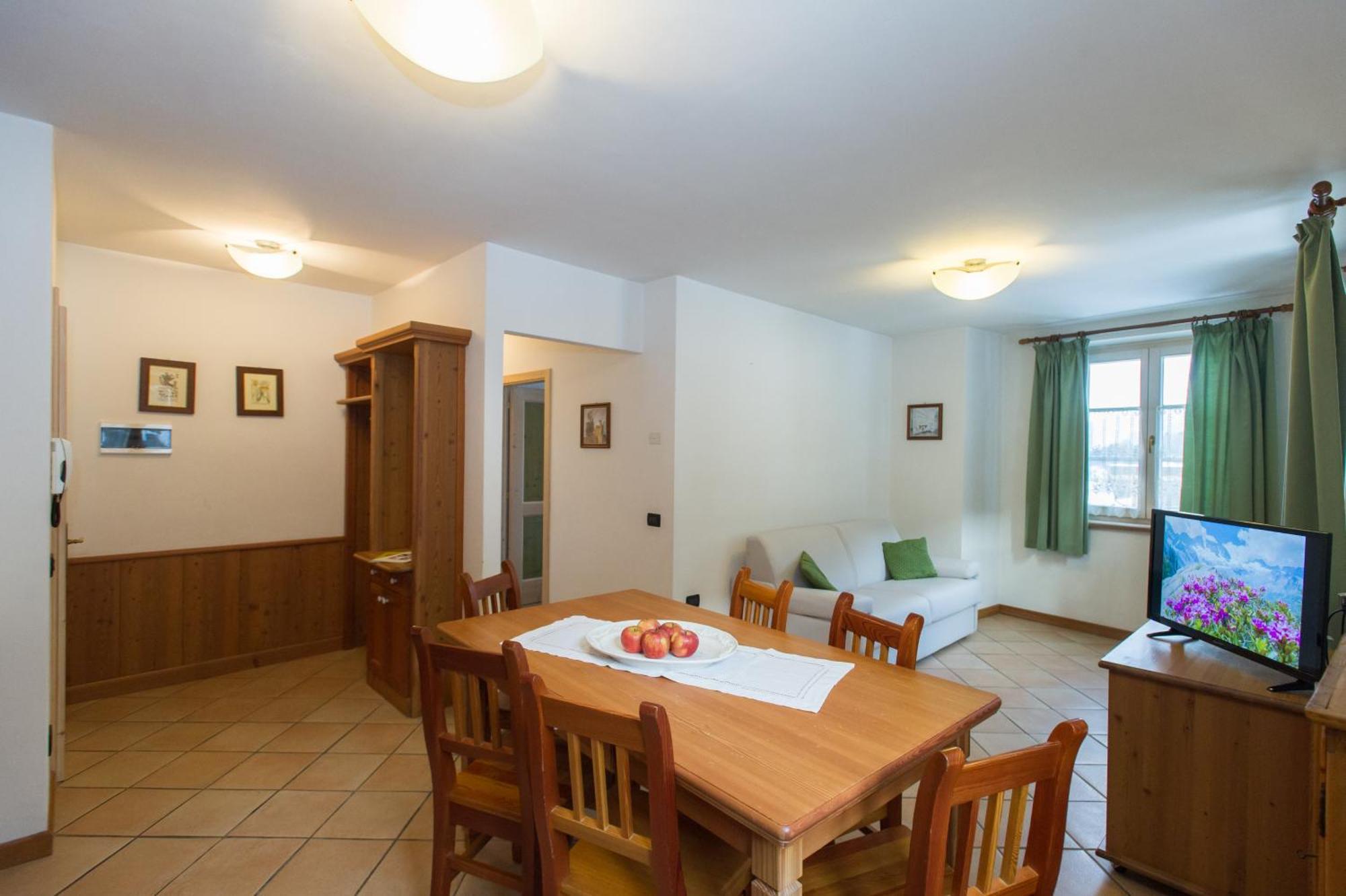 Casa Tomaselli Aparthotel Pellizzano Buitenkant foto